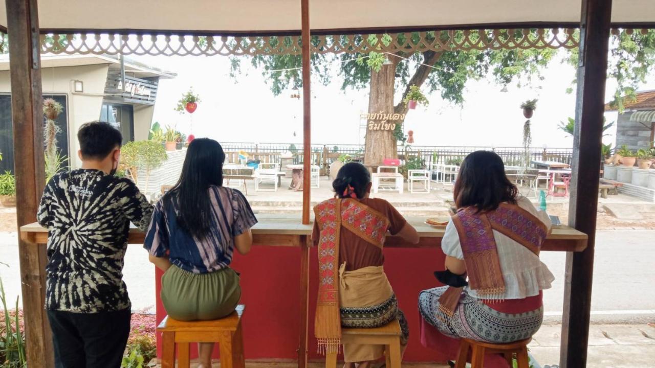 ไทยกันเอง ริมโขง Chiang Khan Exterior foto